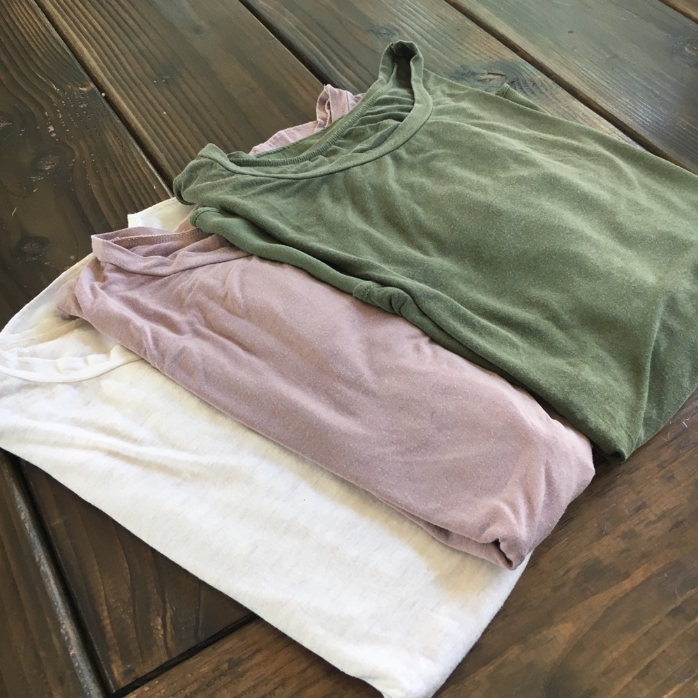 Bundle of AEO Soft & Sexy T shirts Size Large
